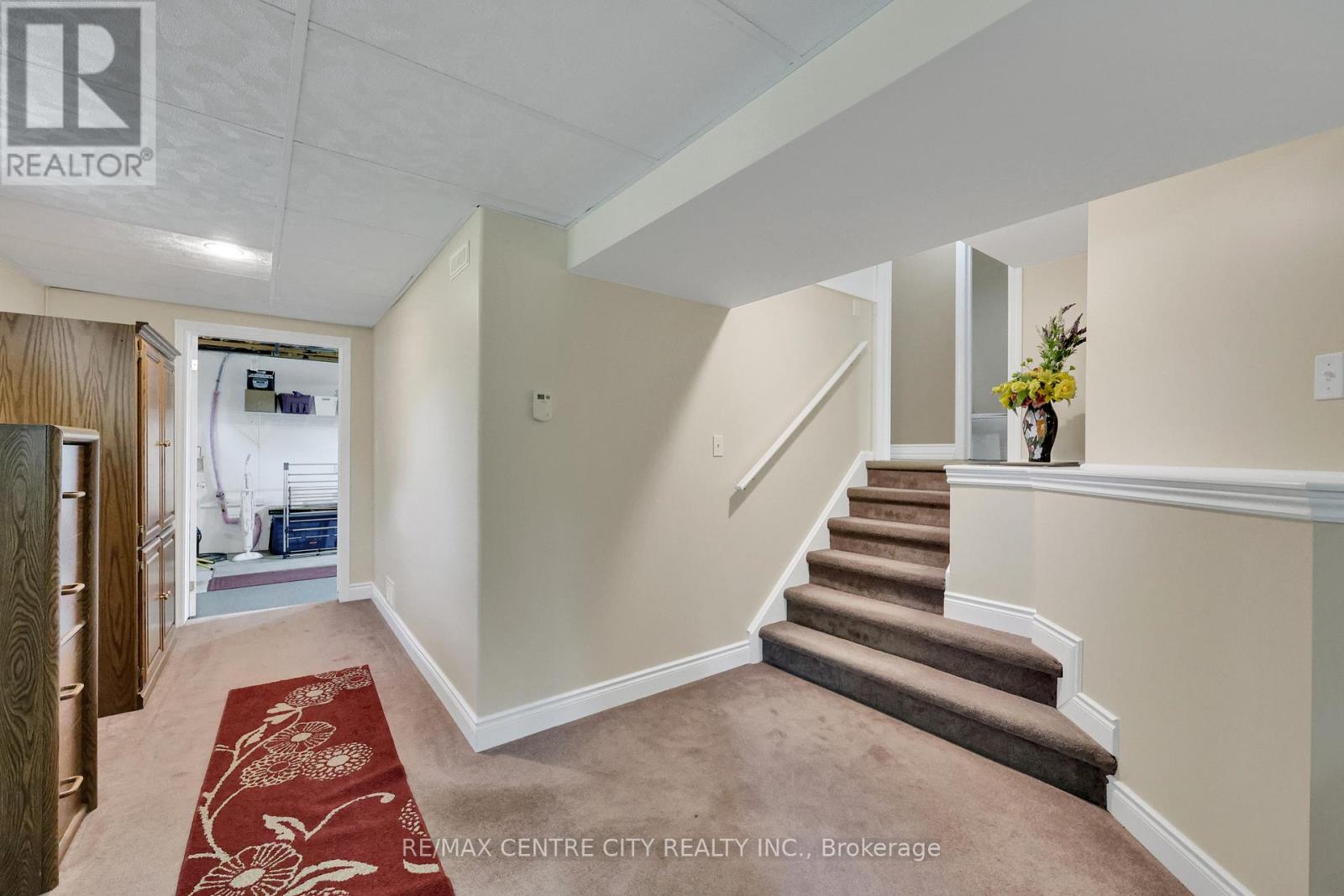 25181 Gray Line, West Elgin, Ontario  N0L 2P0 - Photo 31 - X12454199