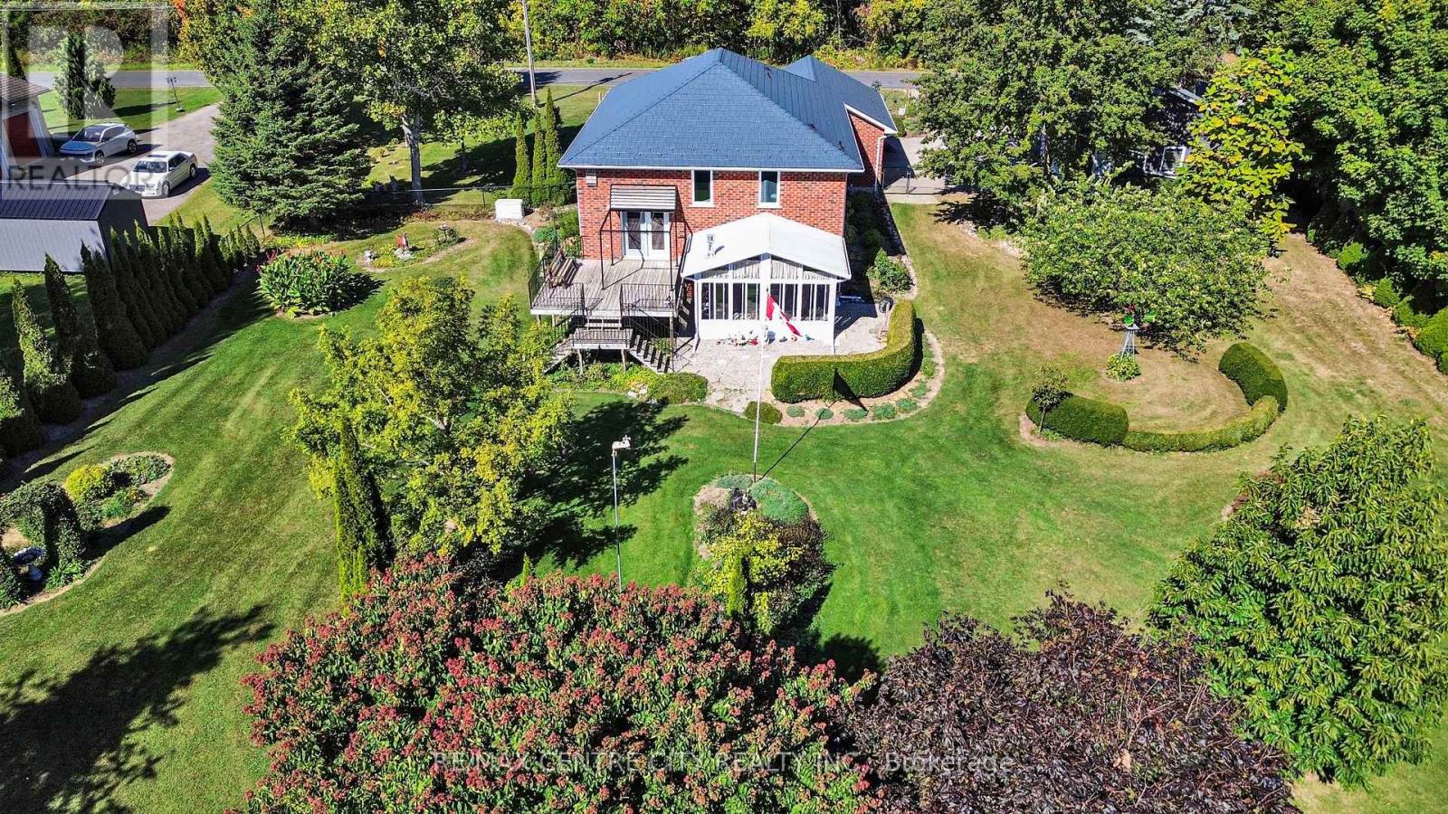 25181 Gray Line, West Elgin, Ontario  N0L 2P0 - Photo 45 - X12454199