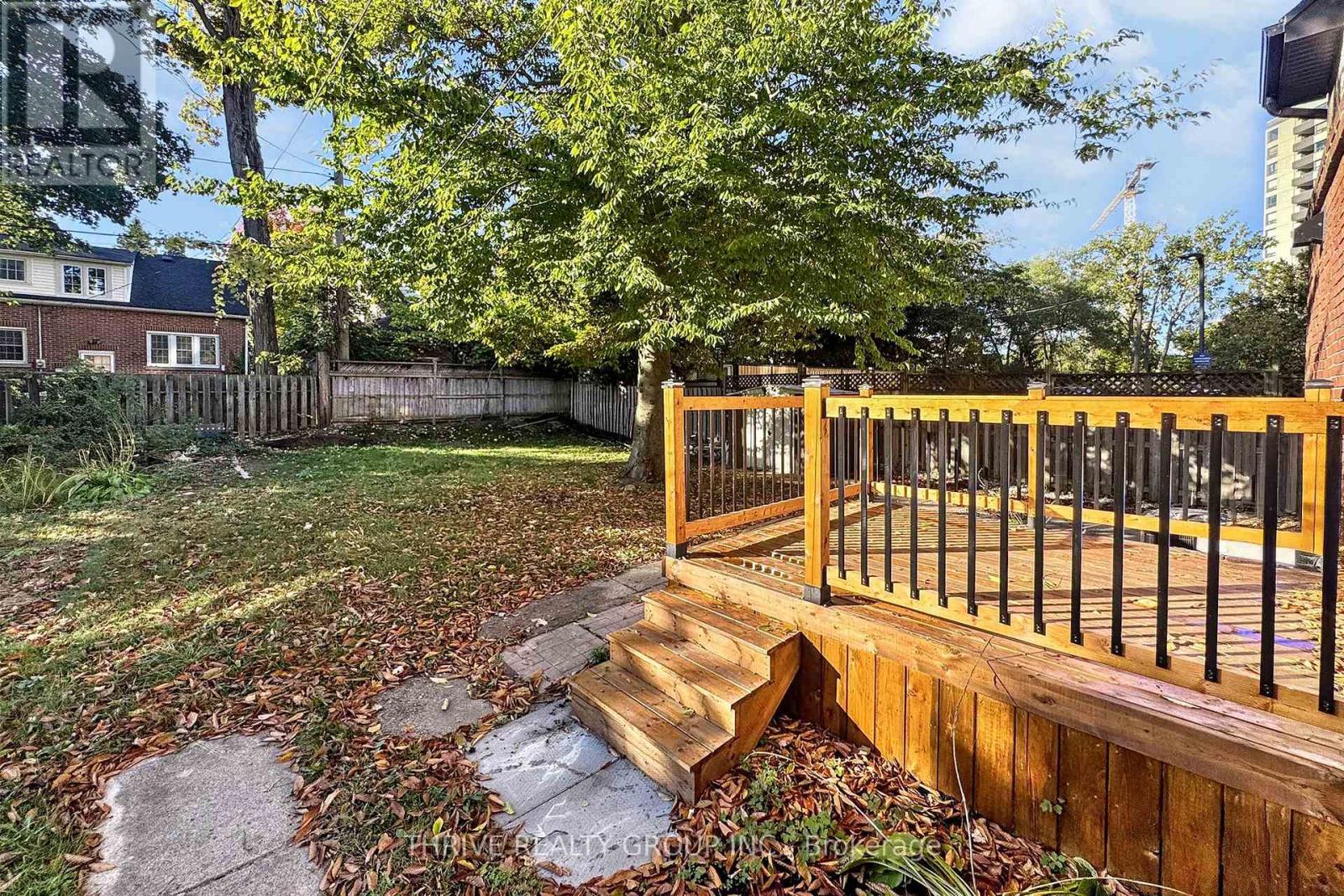 5 Beechwood Place, London South, Ontario  N6C 1H8 - Photo 25 - X12454262
