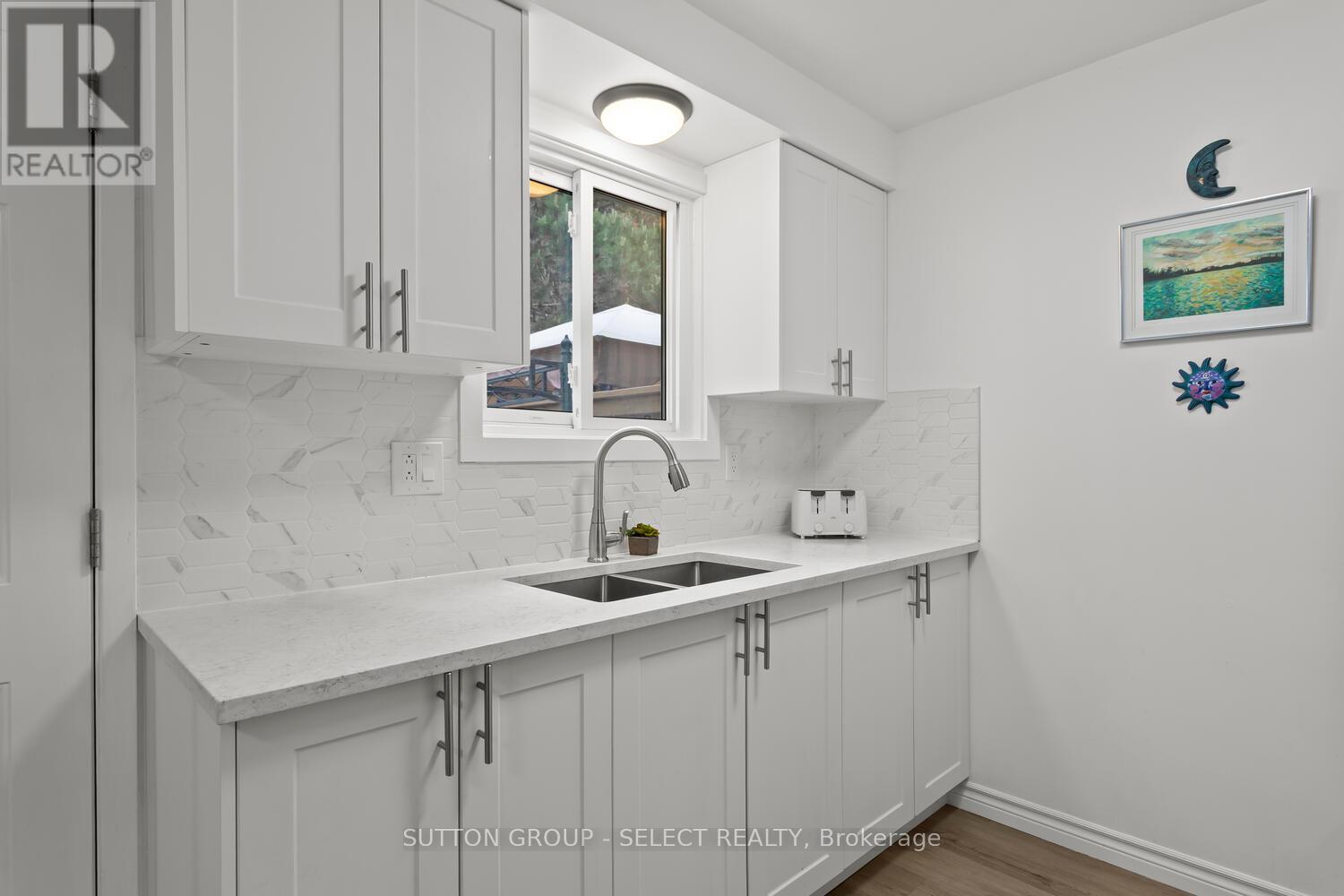 64 - 40 Tiffany Drive, London East (East I), Ontario  N5V 3N3 - Photo 13 - X12454320