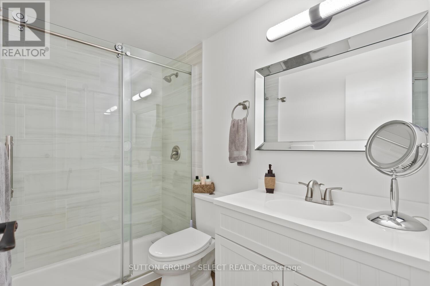 64 - 40 Tiffany Drive, London East (East I), Ontario  N5V 3N3 - Photo 20 - X12454320