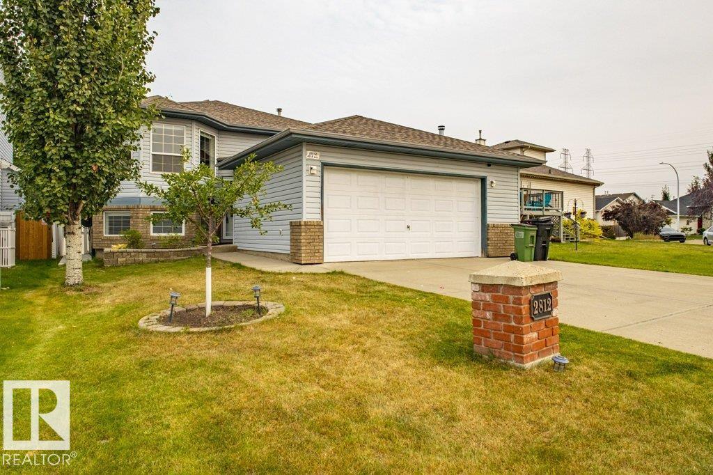 2812 40a Av Nw Nw, Edmonton, Alberta  T6T 1L7 - Photo 2 - E4461459