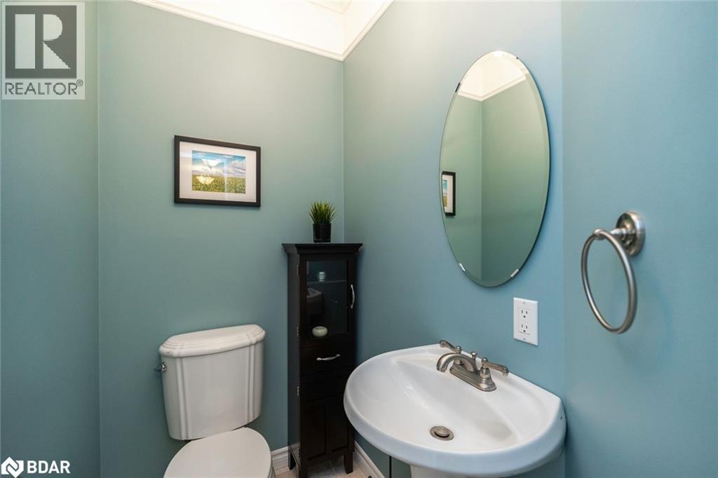 222 Glenn Avenue, Stroud, Ontario  L9S 1C4 - Photo 12 - 40775740