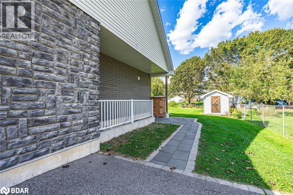 222 Glenn Avenue, Stroud, Ontario  L9S 1C4 - Photo 16 - 40775740