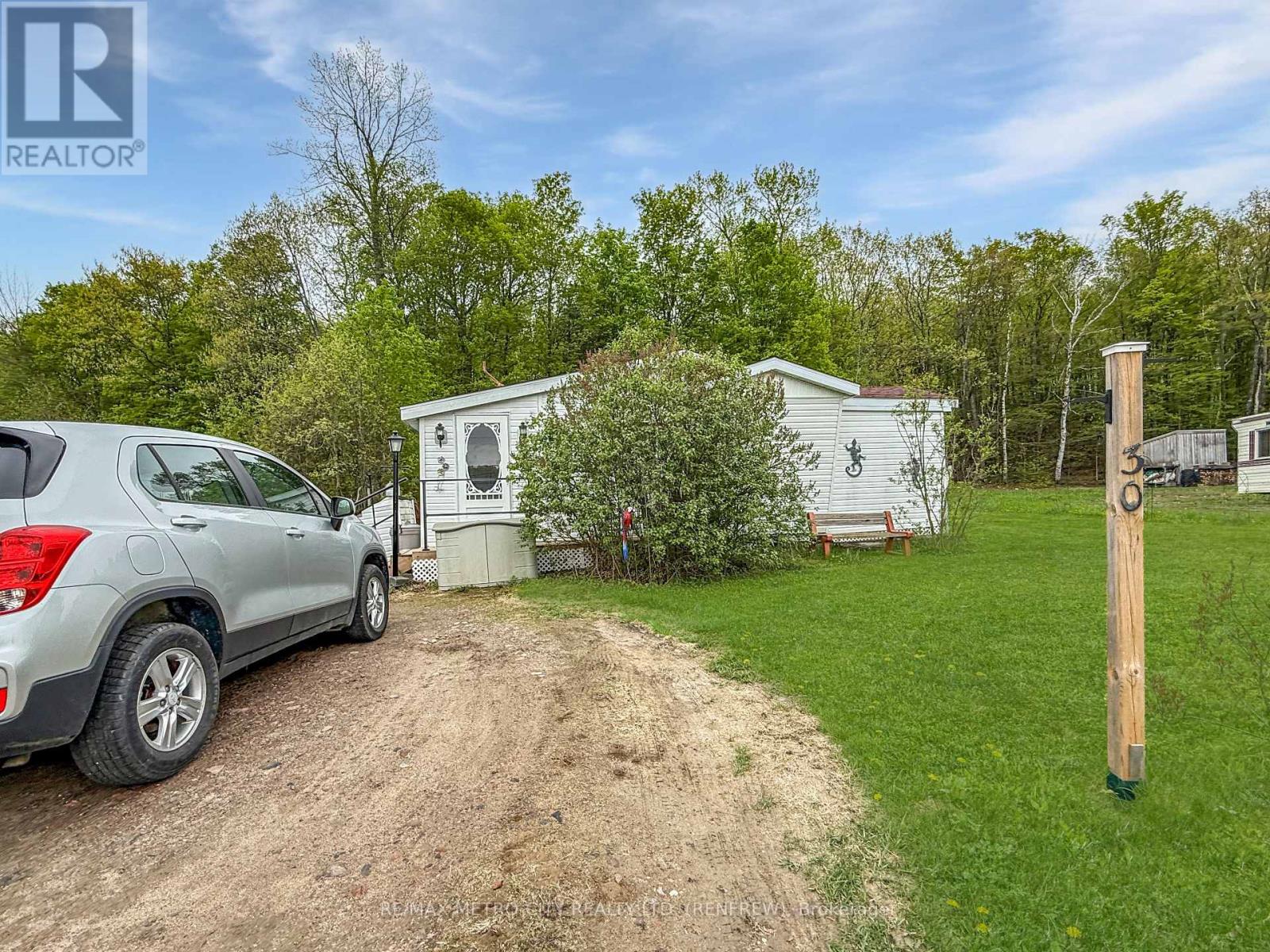 30 Denise Lane, Horton, Ontario  K7V 3Z8 - Photo 1 - X12454193