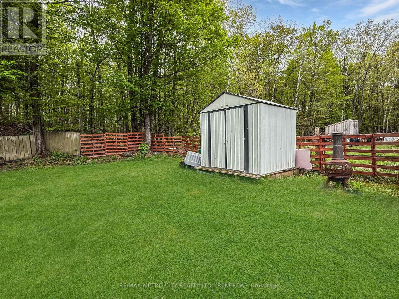30 Denise Lane, Horton, Ontario  K7V 3Z8 - Photo 16 - X12454193