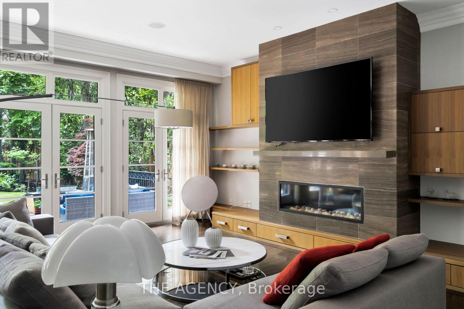 190 Forest Hill Road, Toronto, Ontario  M5P 2N4 - Photo 11 - C12454117