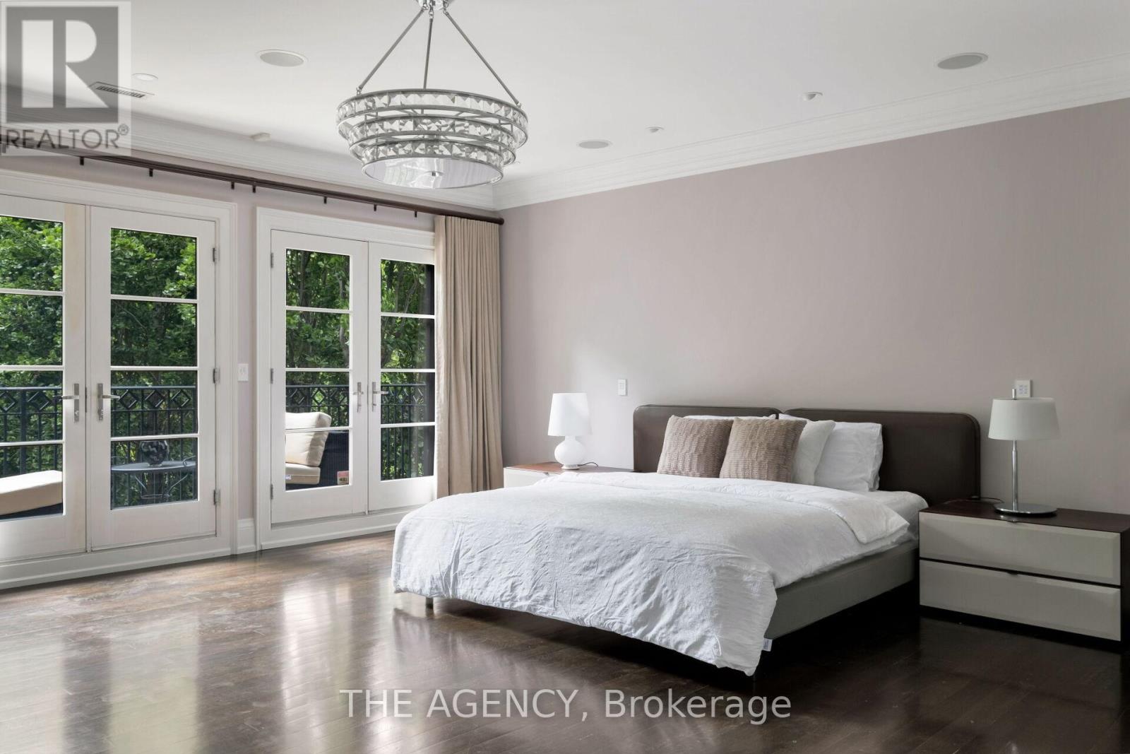 190 Forest Hill Road, Toronto, Ontario  M5P 2N4 - Photo 17 - C12454117