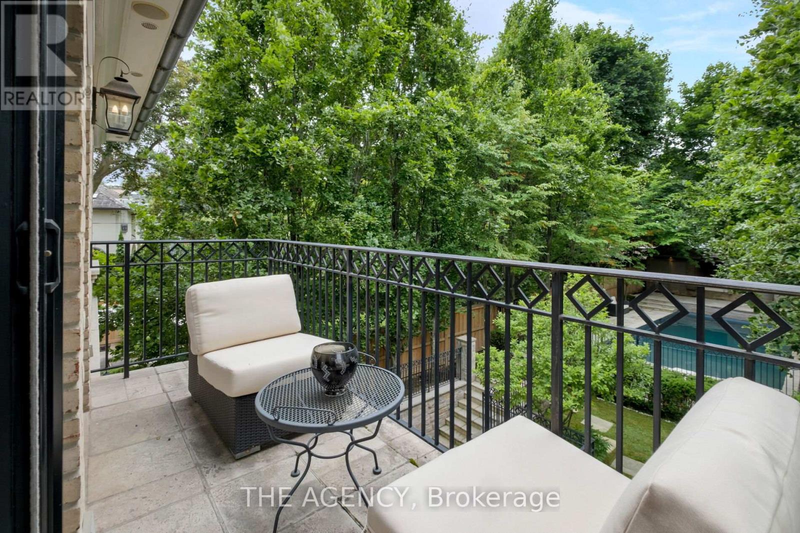 190 Forest Hill Road, Toronto, Ontario  M5P 2N4 - Photo 20 - C12454117