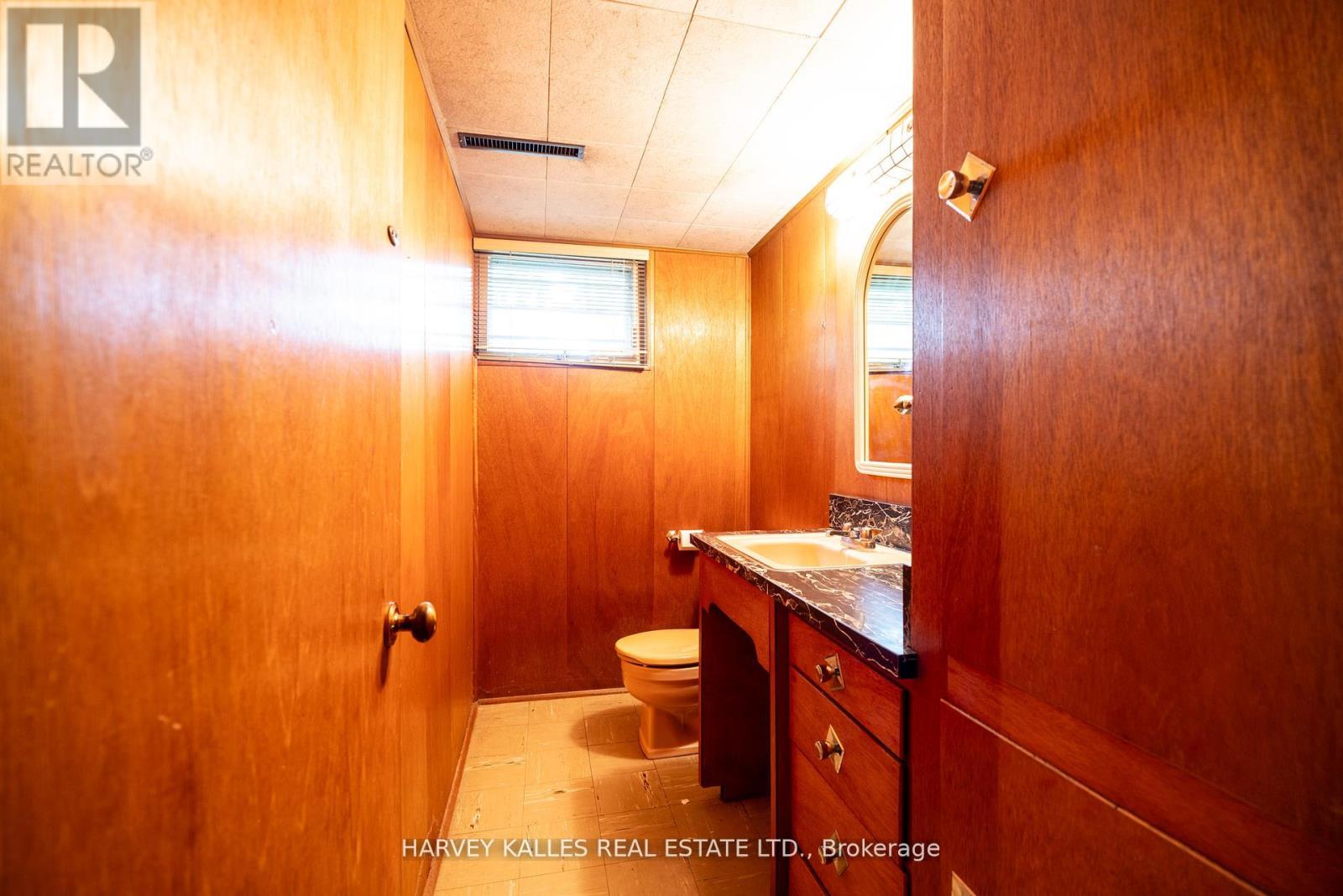 17 Munro Boulevard, Toronto, Ontario  M2L 1C1 - Photo 18 - C12454125