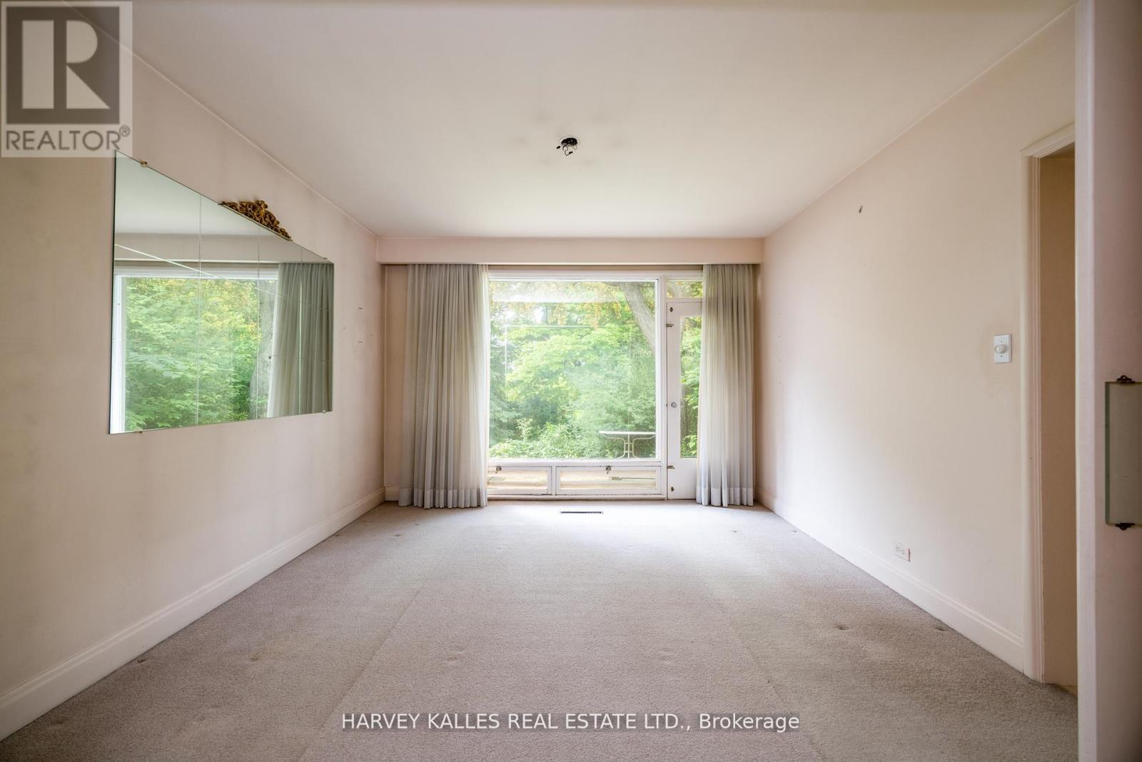 17 Munro Boulevard, Toronto, Ontario  M2L 1C1 - Photo 7 - C12454125