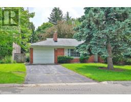 17 MUNRO BOULEVARD, Toronto, Ontario