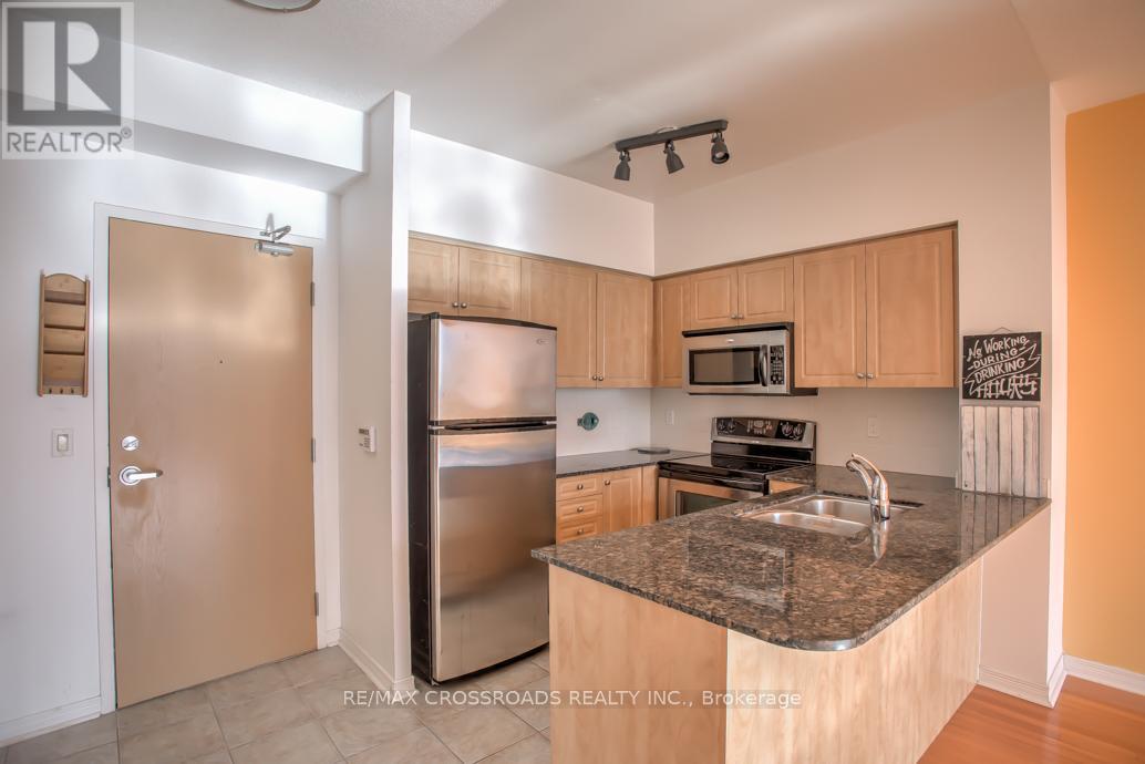 2006 - 509 Beecroft Road, Toronto, Ontario  M2N 0A3 - Photo 5 - C12454126