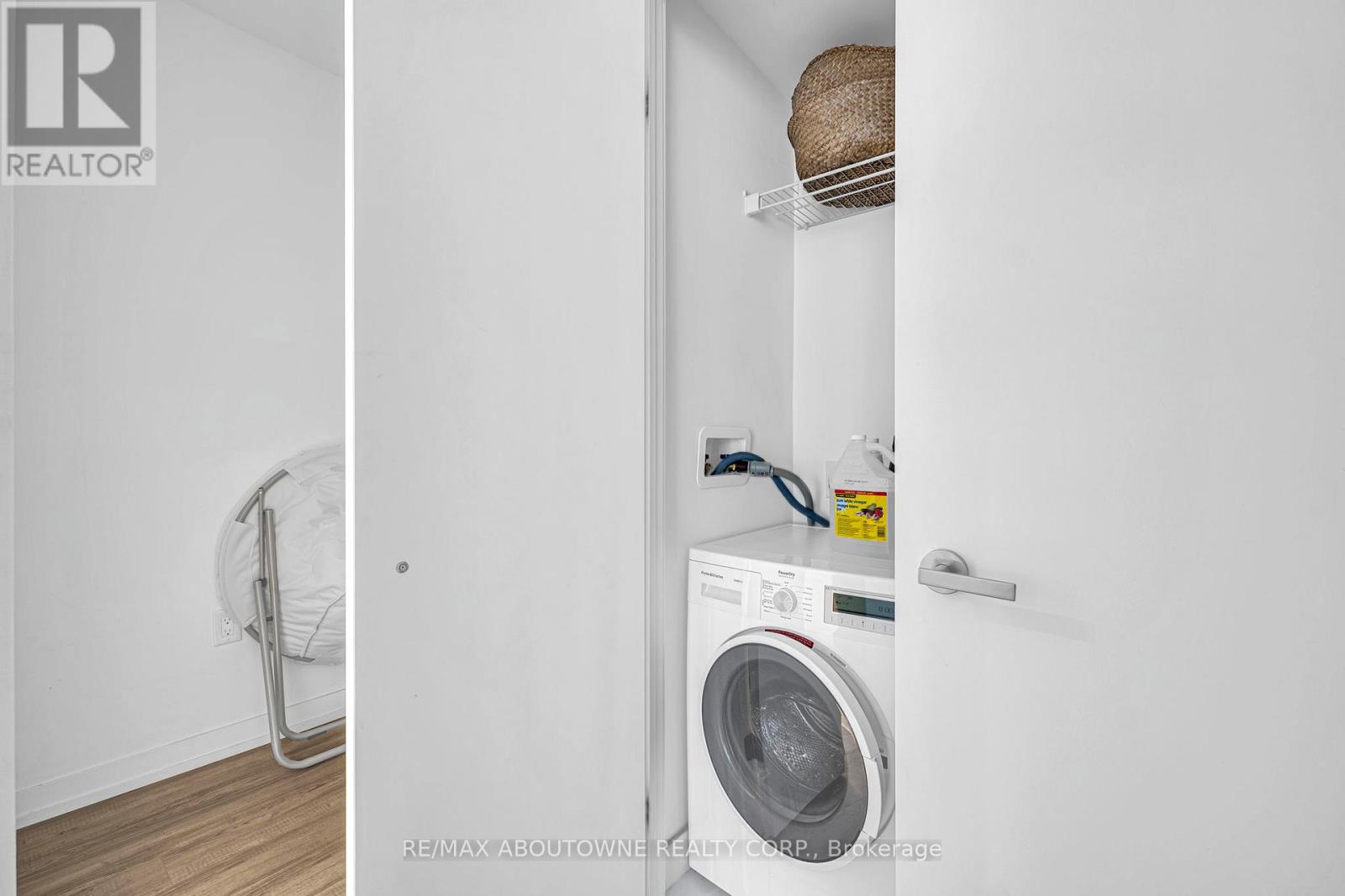 1516 - 77 Shutter Street, Toronto, Ontario  M5B 0B8 - Photo 23 - C12454147