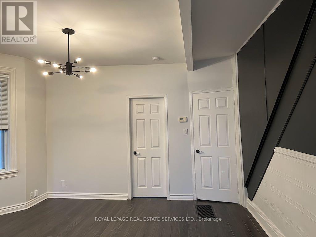 Main Floor - 263 Grace Street, Toronto, Ontario  M6G 3A7 - Photo 3 - C12454156