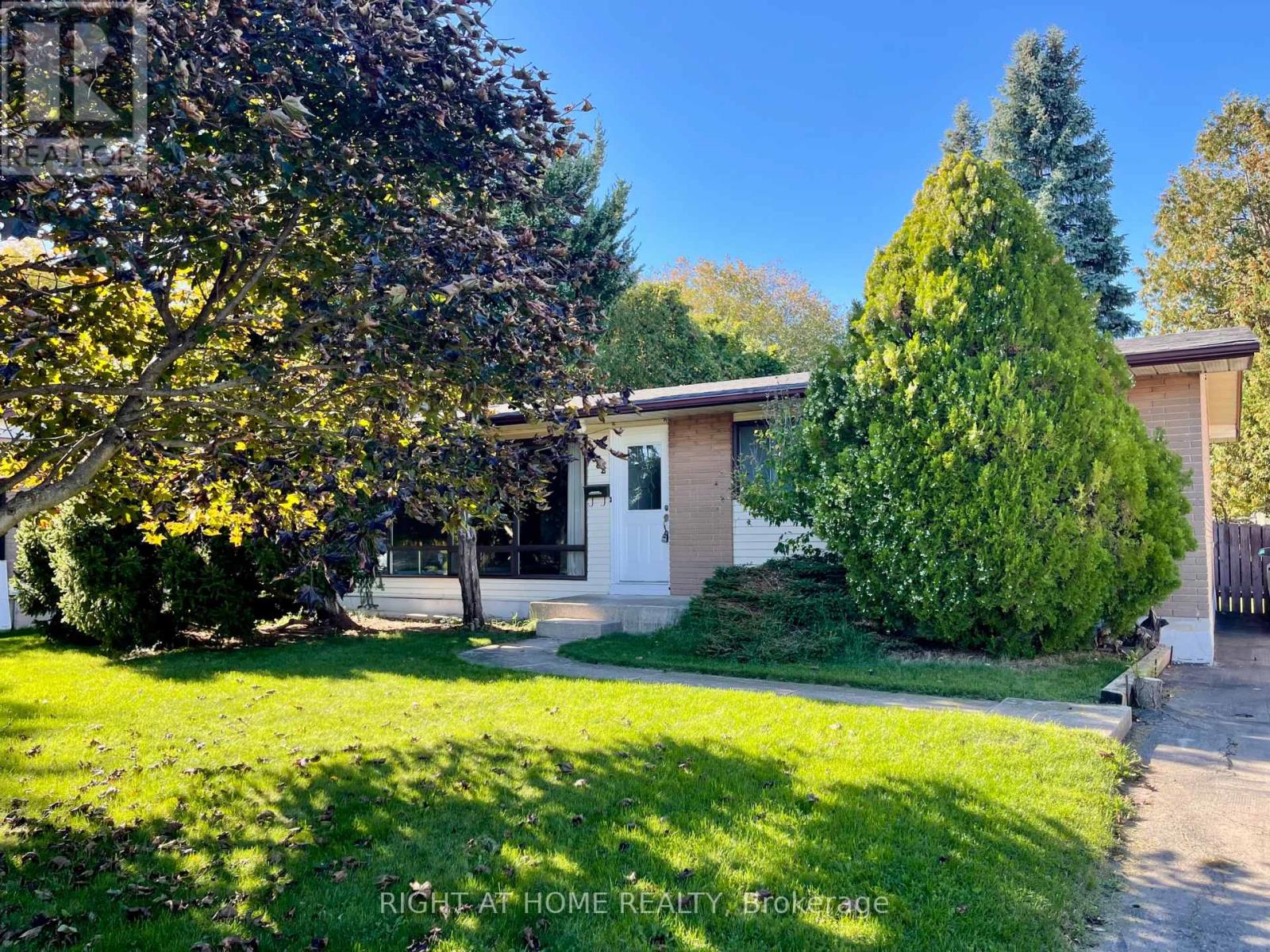 1382 GAINSBOROUGH DRIVE, Oakville, Ontario