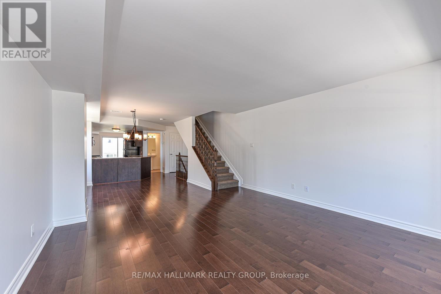 736b Chapman Mills Drive, Ottawa, Ontario  K2J 3V2 - Photo 3 - X12454293