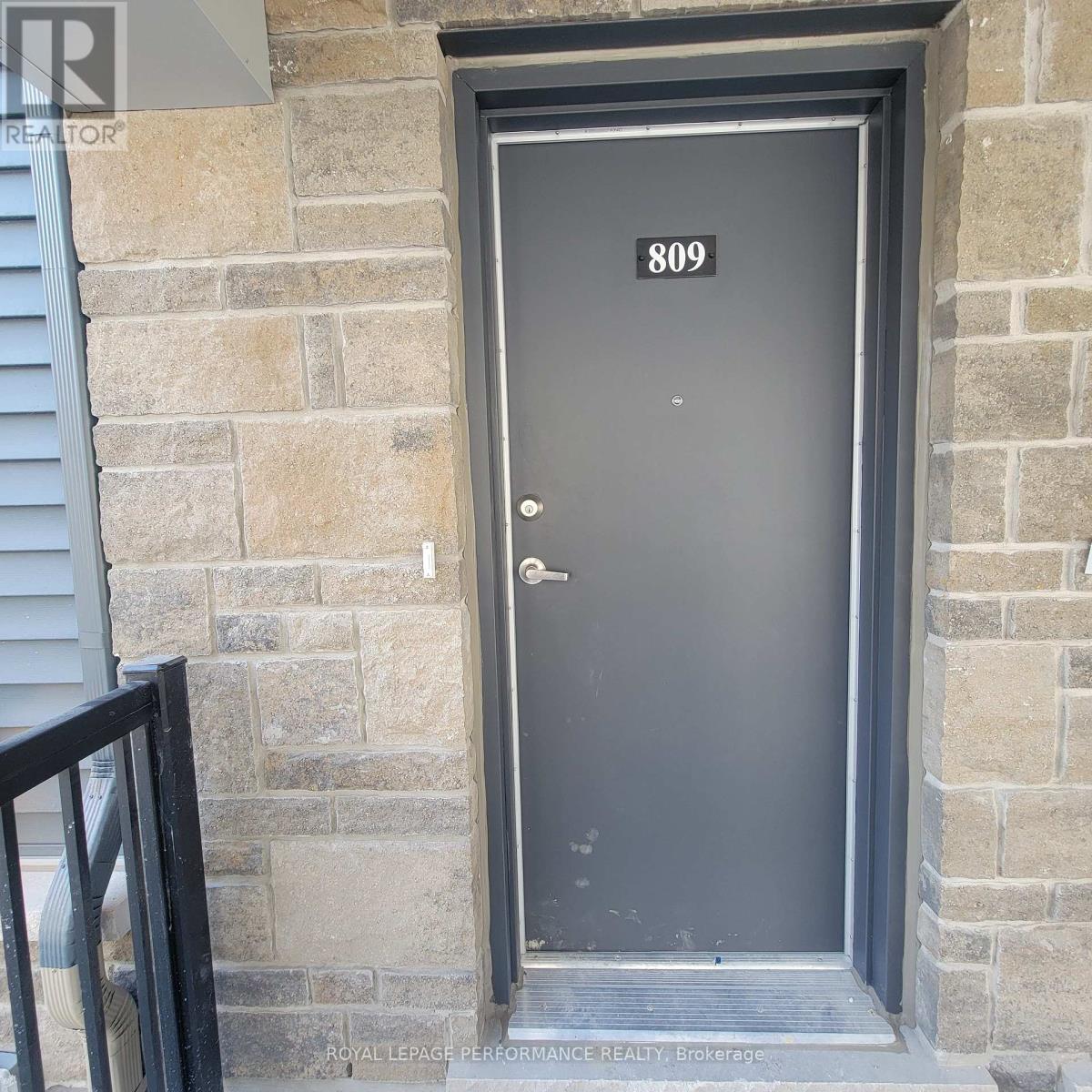 809 Arcadian Private, Ottawa, Ontario  K2T 0S8 - Photo 1 - X12454298