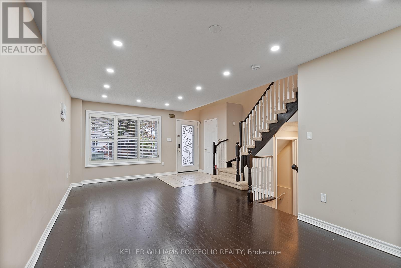 66 Armitage Crescent, Ajax, Ontario  L1T 4K9 - Photo 10 - E12454107