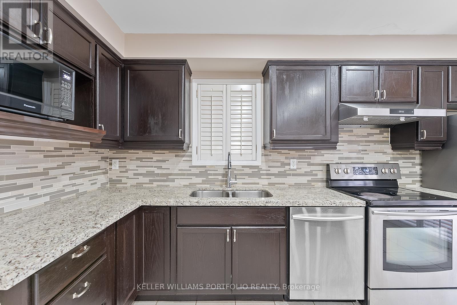 66 Armitage Crescent, Ajax, Ontario  L1T 4K9 - Photo 12 - E12454107