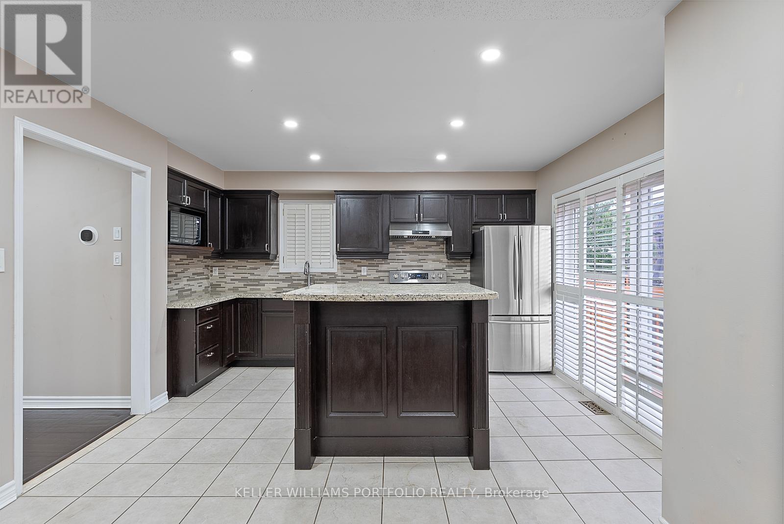 66 Armitage Crescent, Ajax, Ontario  L1T 4K9 - Photo 15 - E12454107