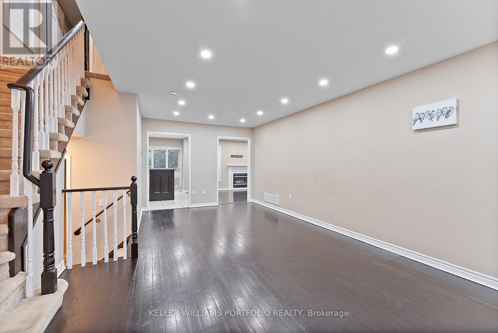 66 Armitage Crescent, Ajax, Ontario  L1T 4K9 - Photo 5 - E12454107