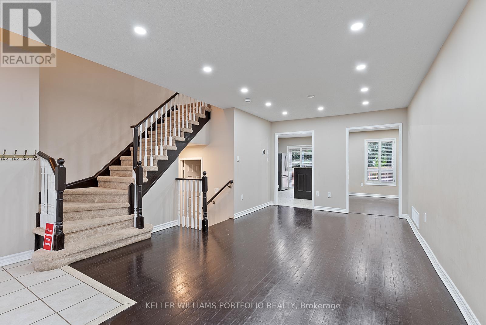 66 Armitage Crescent, Ajax, Ontario  L1T 4K9 - Photo 7 - E12454107