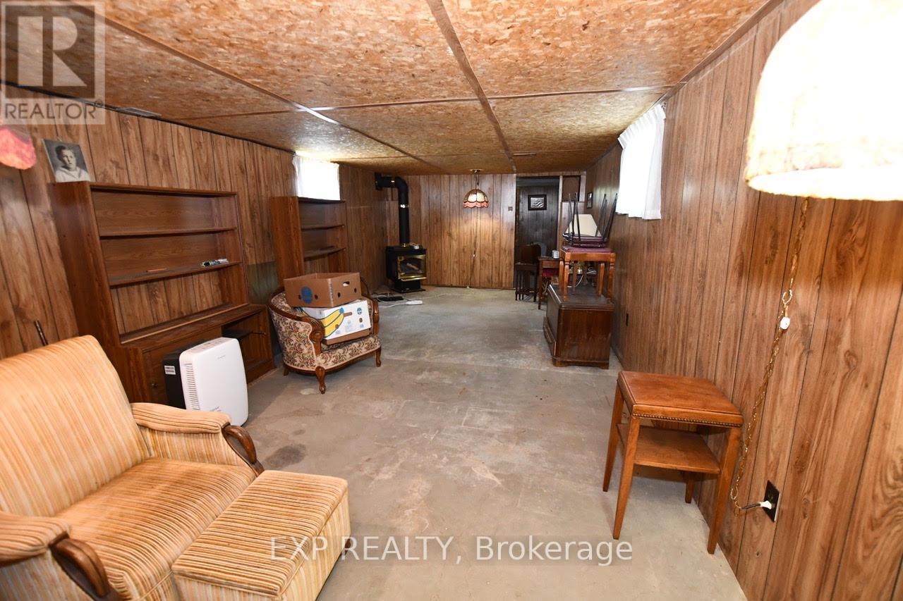 15 Park Crescent, Kawartha Lakes, Ontario  K9V 4R1 - Photo 23 - X12451394