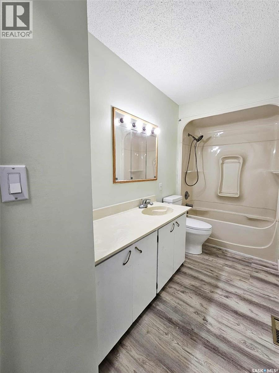 206 George Crescent, Esterhazy, Saskatchewan  S0A 0X0 - Photo 25 - SK015824