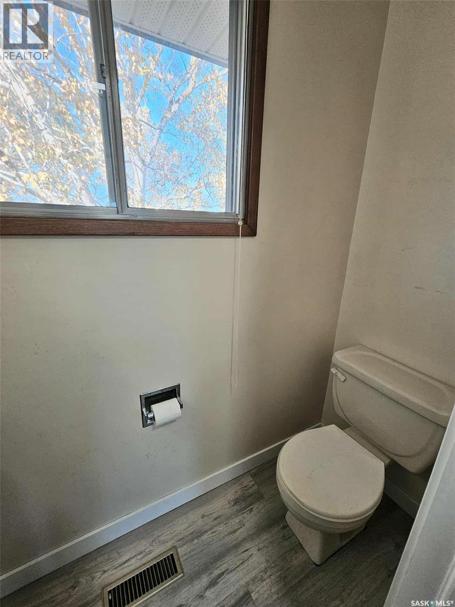206 George Crescent, Esterhazy, Saskatchewan  S0A 0X0 - Photo 21 - SK015824