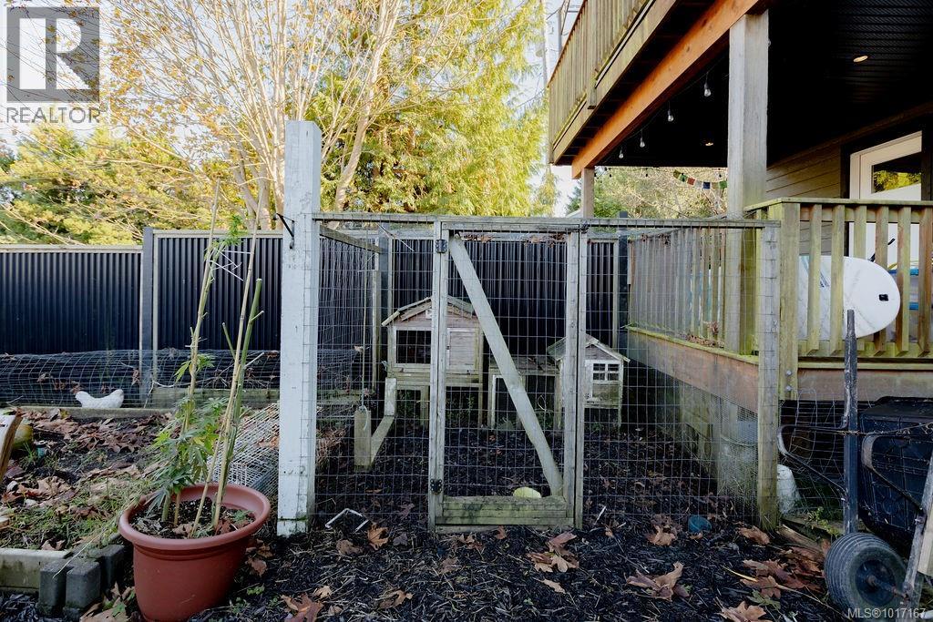 1301 Pine Rd, Ucluelet, British Columbia  V0R 3A0 - Photo 39 - 1017167