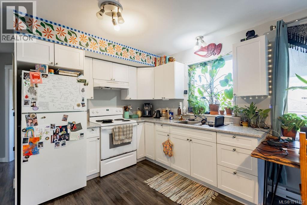 1301 Pine Rd, Ucluelet, British Columbia  V0R 3A0 - Photo 42 - 1017167