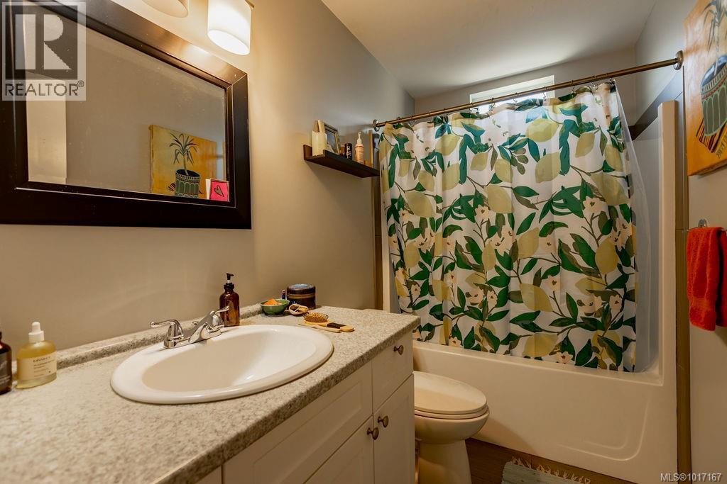1301 Pine Rd, Ucluelet, British Columbia  V0R 3A0 - Photo 44 - 1017167