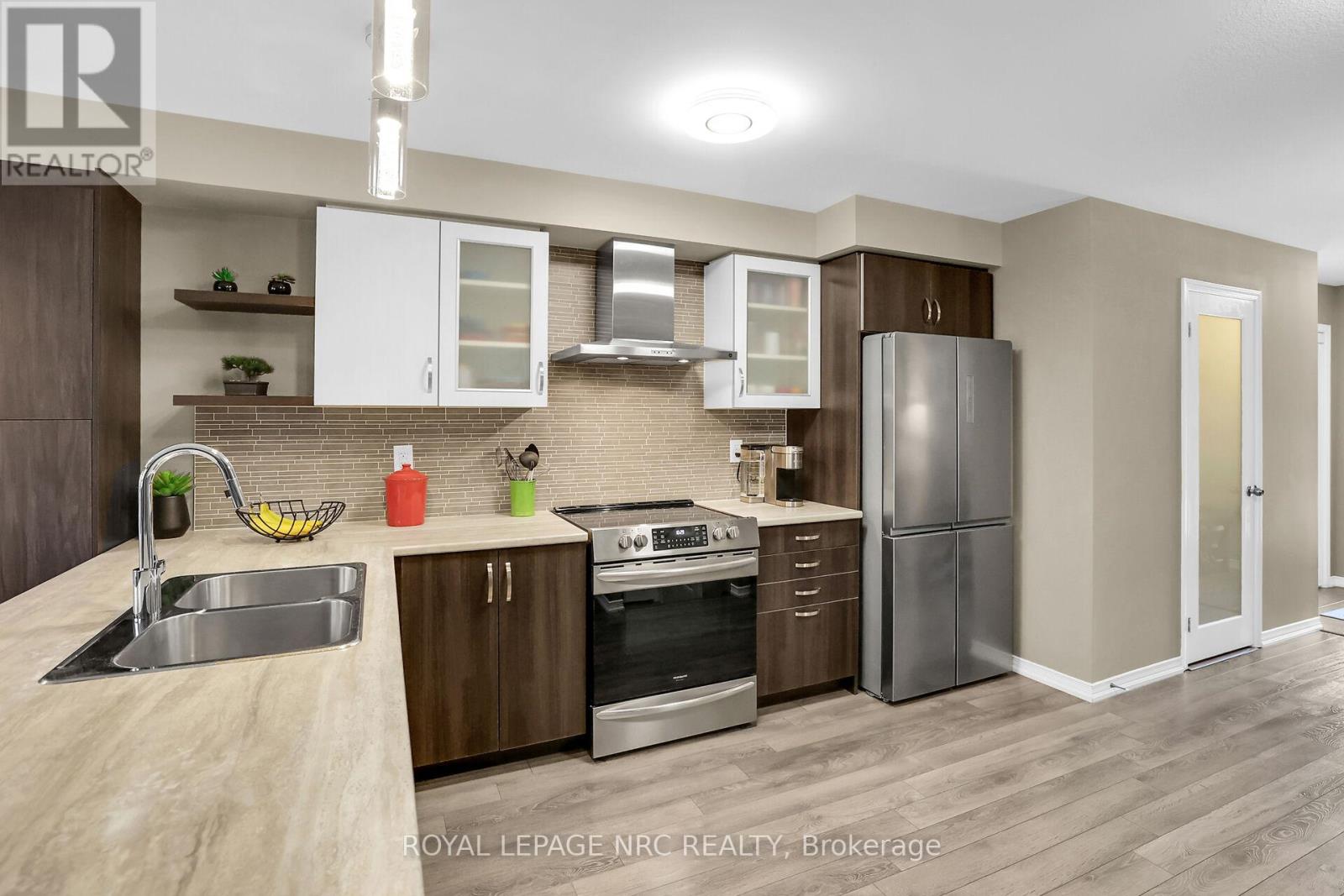 8681 Dogwood Crescent, Niagara Falls, Ontario  L2H 0K9 - Photo 13 - X12454222