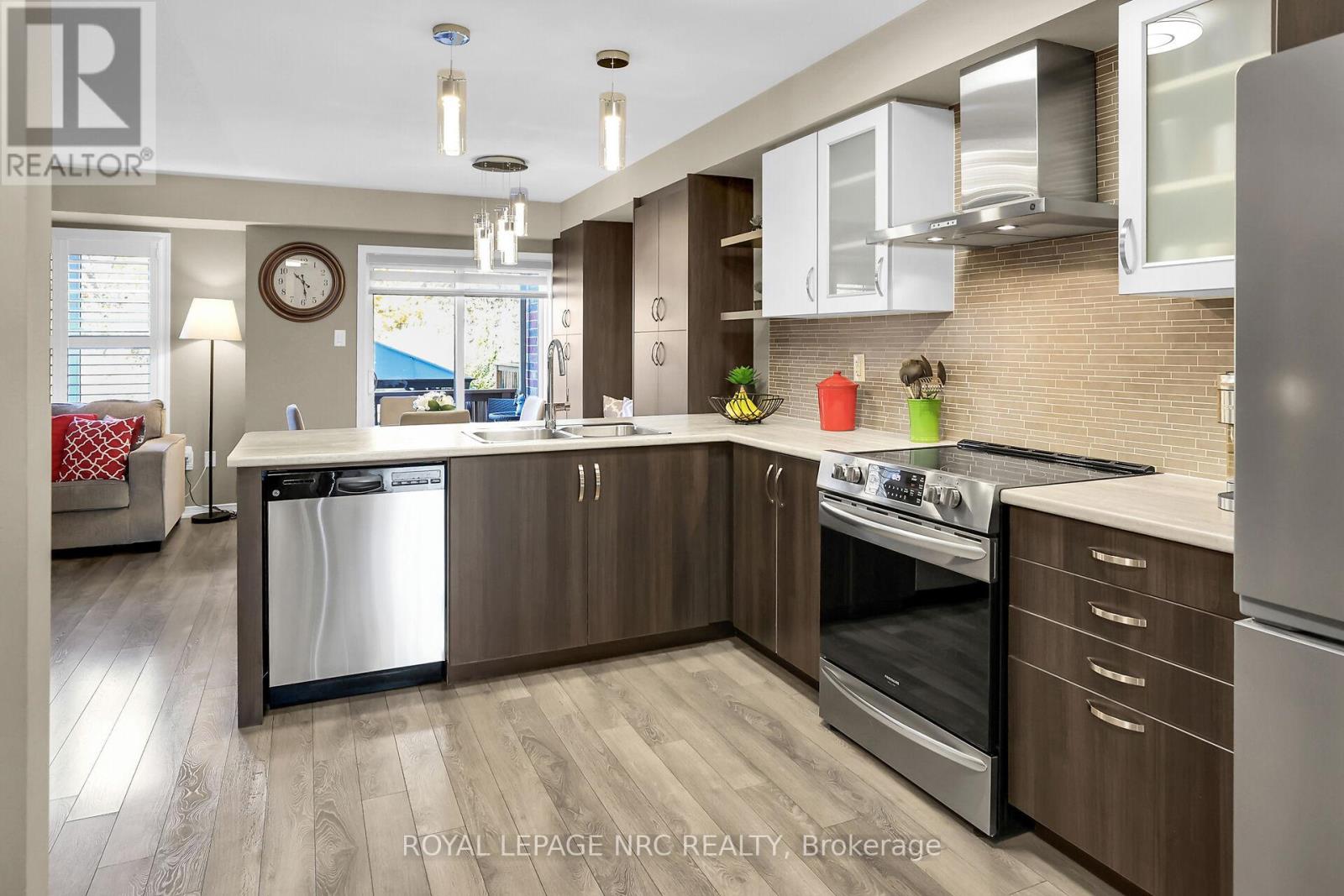 8681 Dogwood Crescent, Niagara Falls, Ontario  L2H 0K9 - Photo 14 - X12454222