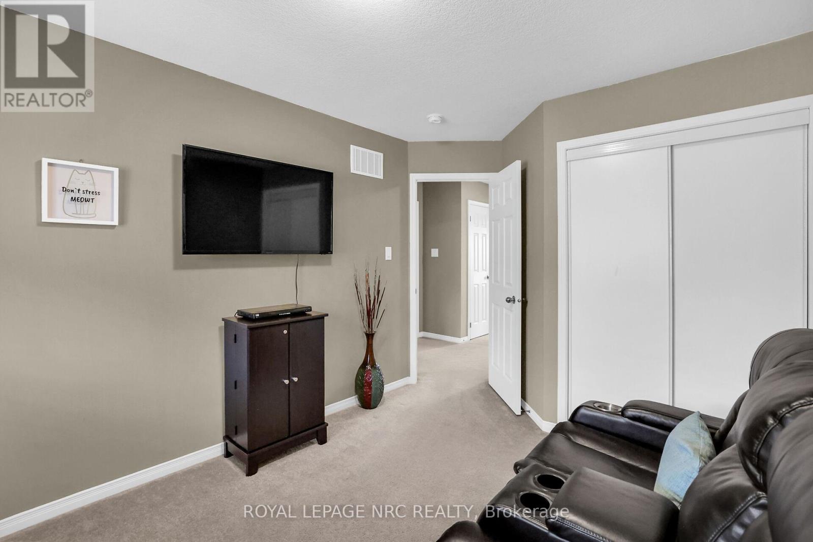 8681 Dogwood Crescent, Niagara Falls, Ontario  L2H 0K9 - Photo 24 - X12454222