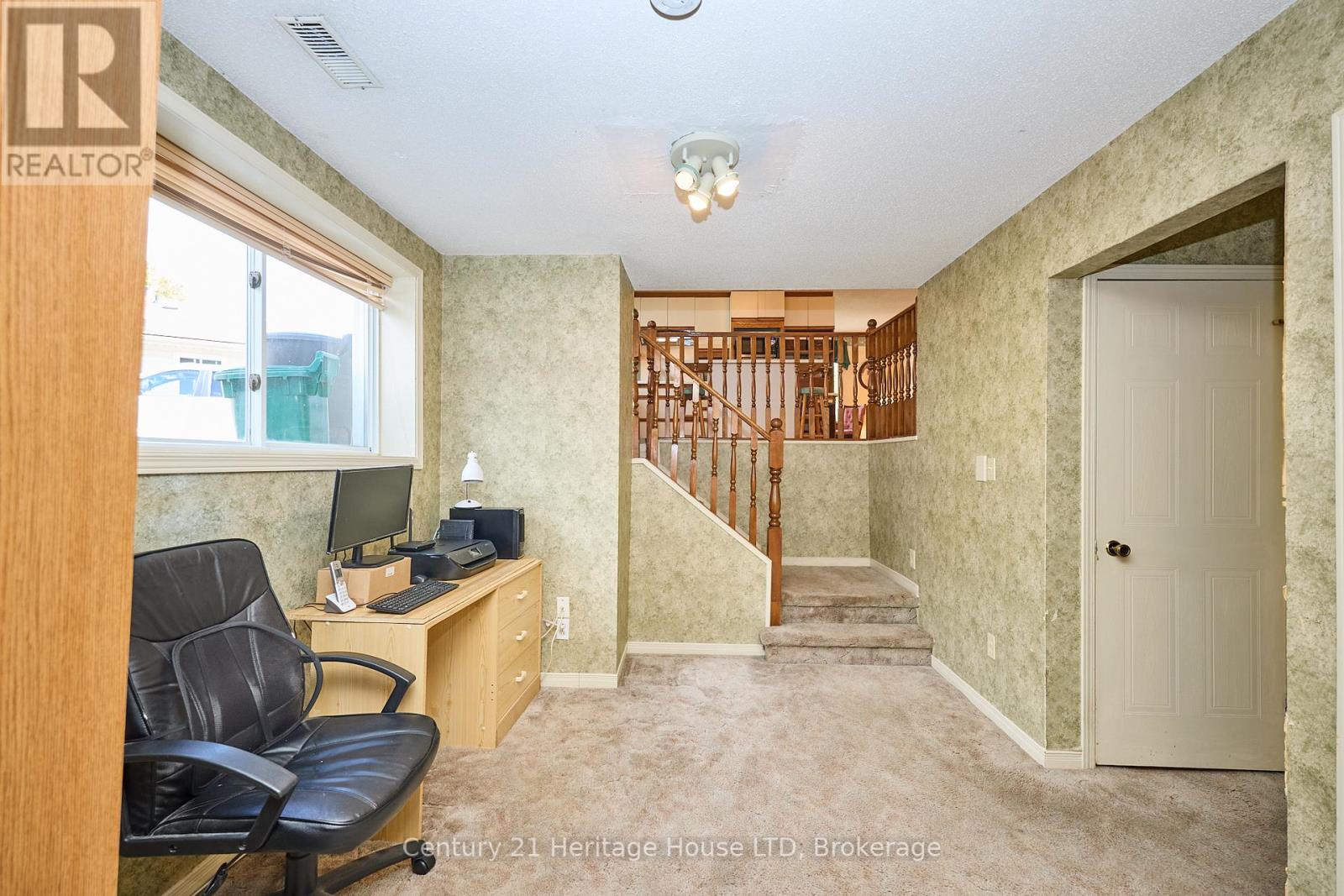 70 Dodds Court, Fort Erie, Ontario  L2A 5Z2 - Photo 19 - X12454287