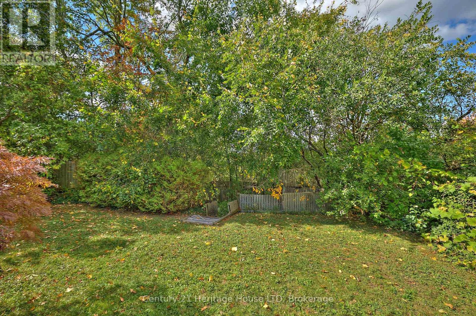 70 Dodds Court, Fort Erie, Ontario  L2A 5Z2 - Photo 26 - X12454287