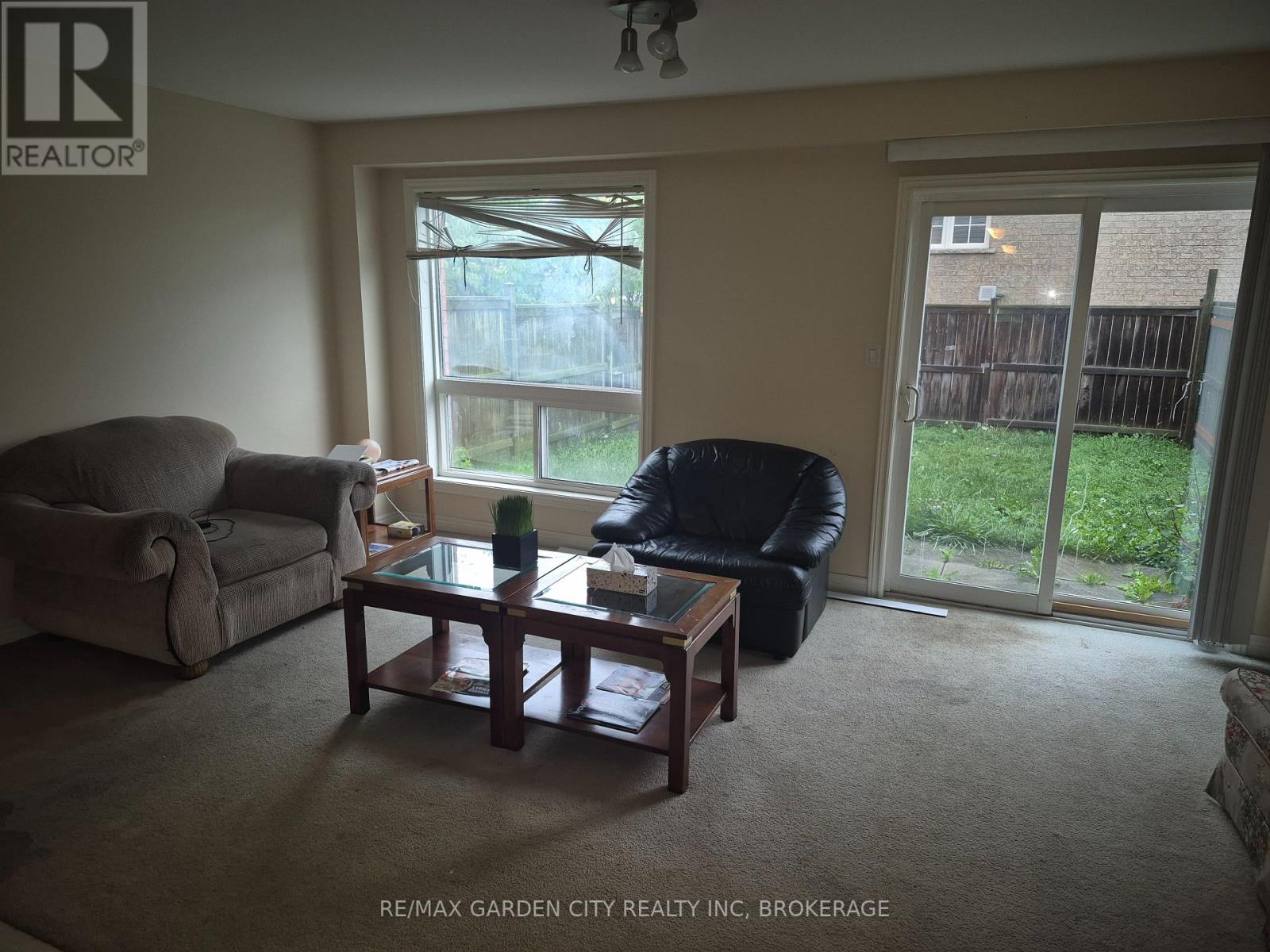 27 Natalie Court, Thorold, Ontario  L2V 5C6 - Photo 9 - X12454358