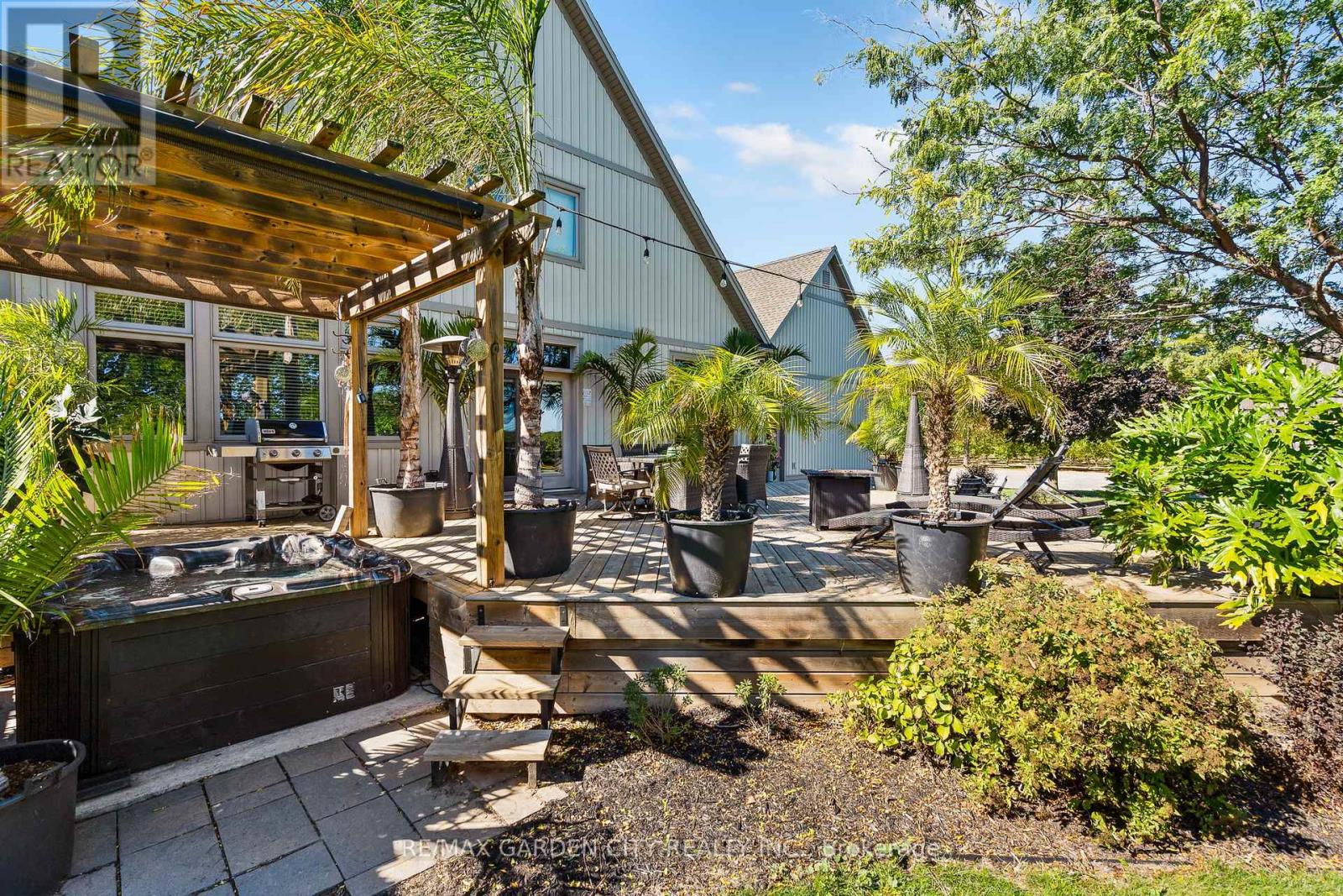 411 Read Road, Niagara-On-The-Lake (Lakeshore), Ontario  L0S 1J0 - Photo 6 - X12454361