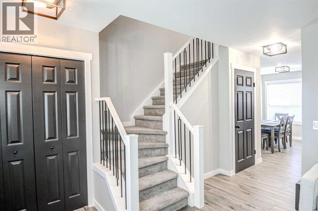 110 Hidden Hills Road Nw, Calgary, Alberta  T3A 5Y2 - Photo 6 - A2258925