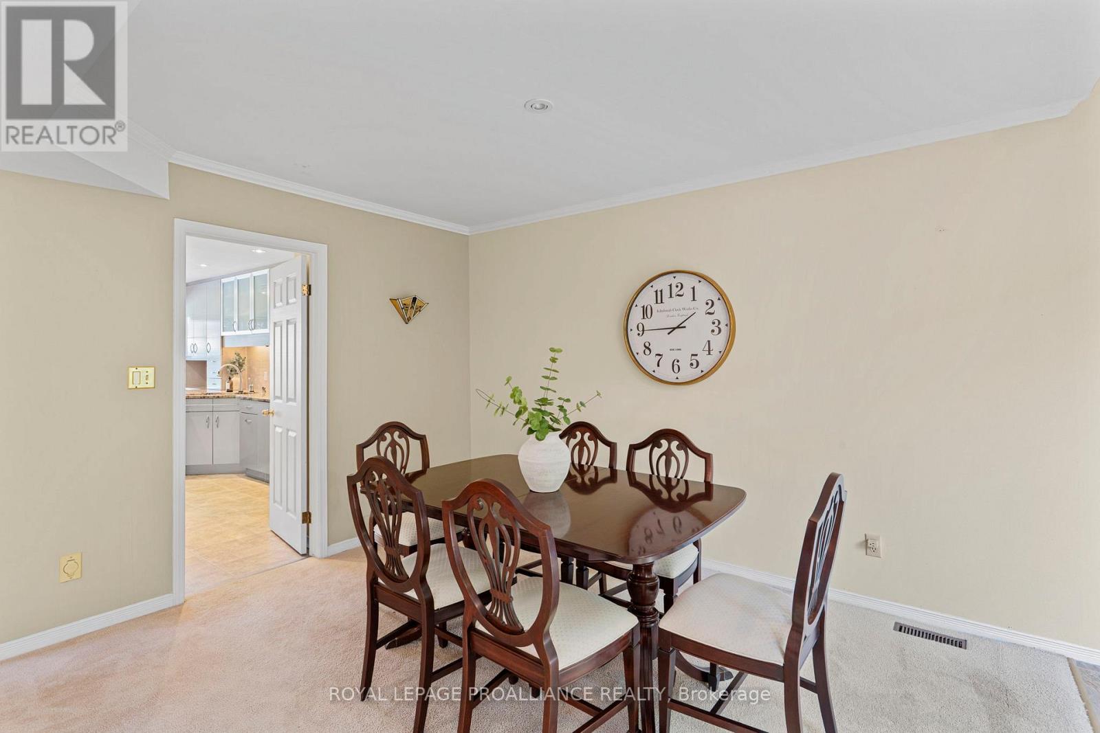35 Country Club Place, Brockville, Ontario  K6V 6T6 - Photo 19 - X12454236
