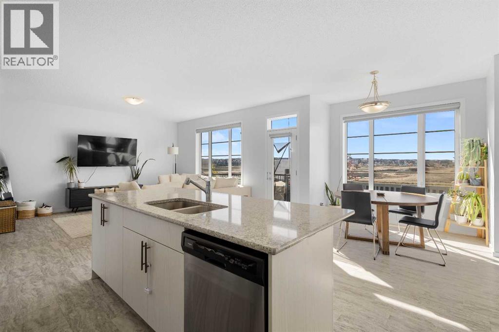 124 Carringham Way Nw, Calgary, Alberta  T3P 1V2 - Photo 9 - A2262475