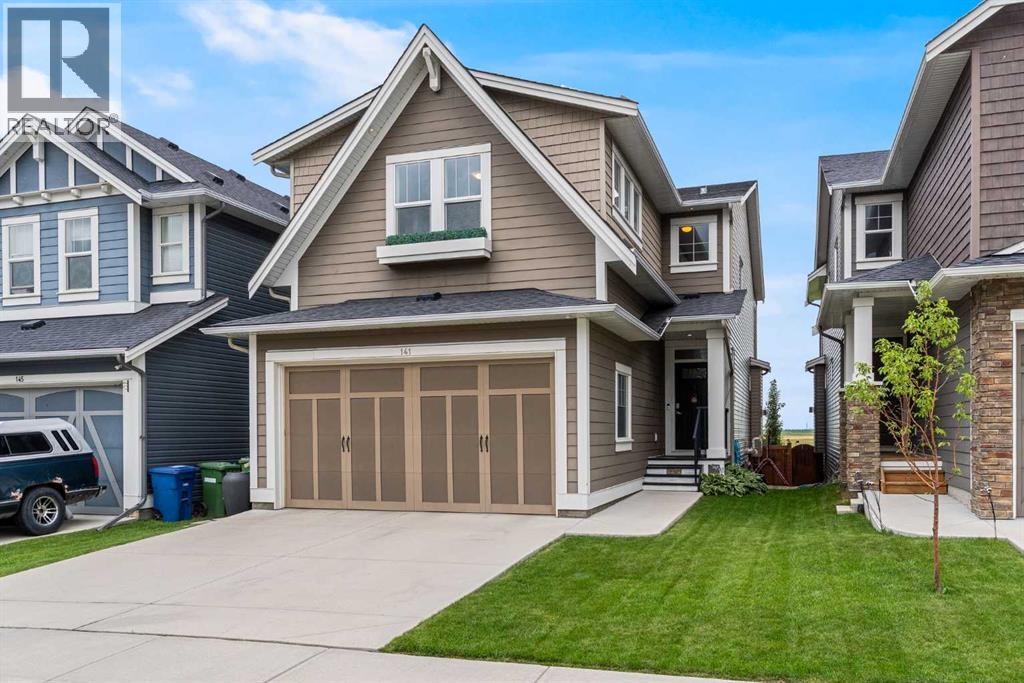 141 Williamstown Park Nw, Airdrie, Alberta  T4B 3Y8 - Photo 2 - A2263414
