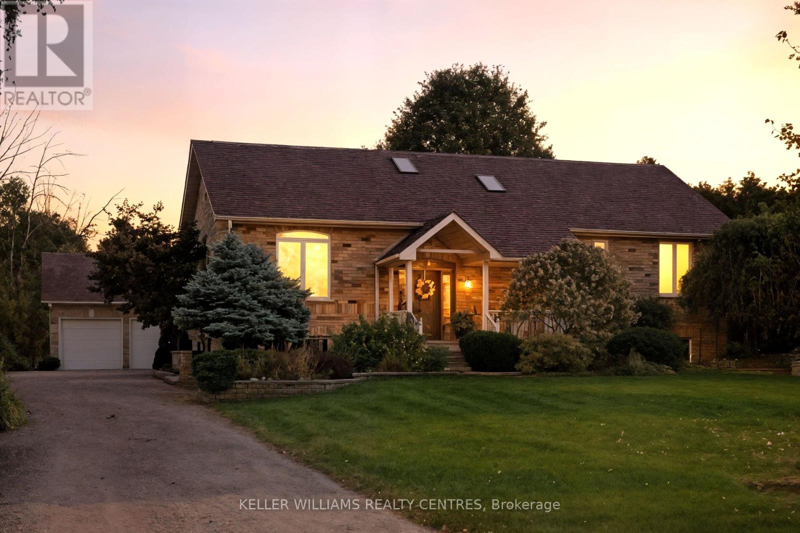20173 Bathurst Street, East Gwillimbury (Holland Landing), Ontario  L9N 1N3 - Photo 2 - N12454120