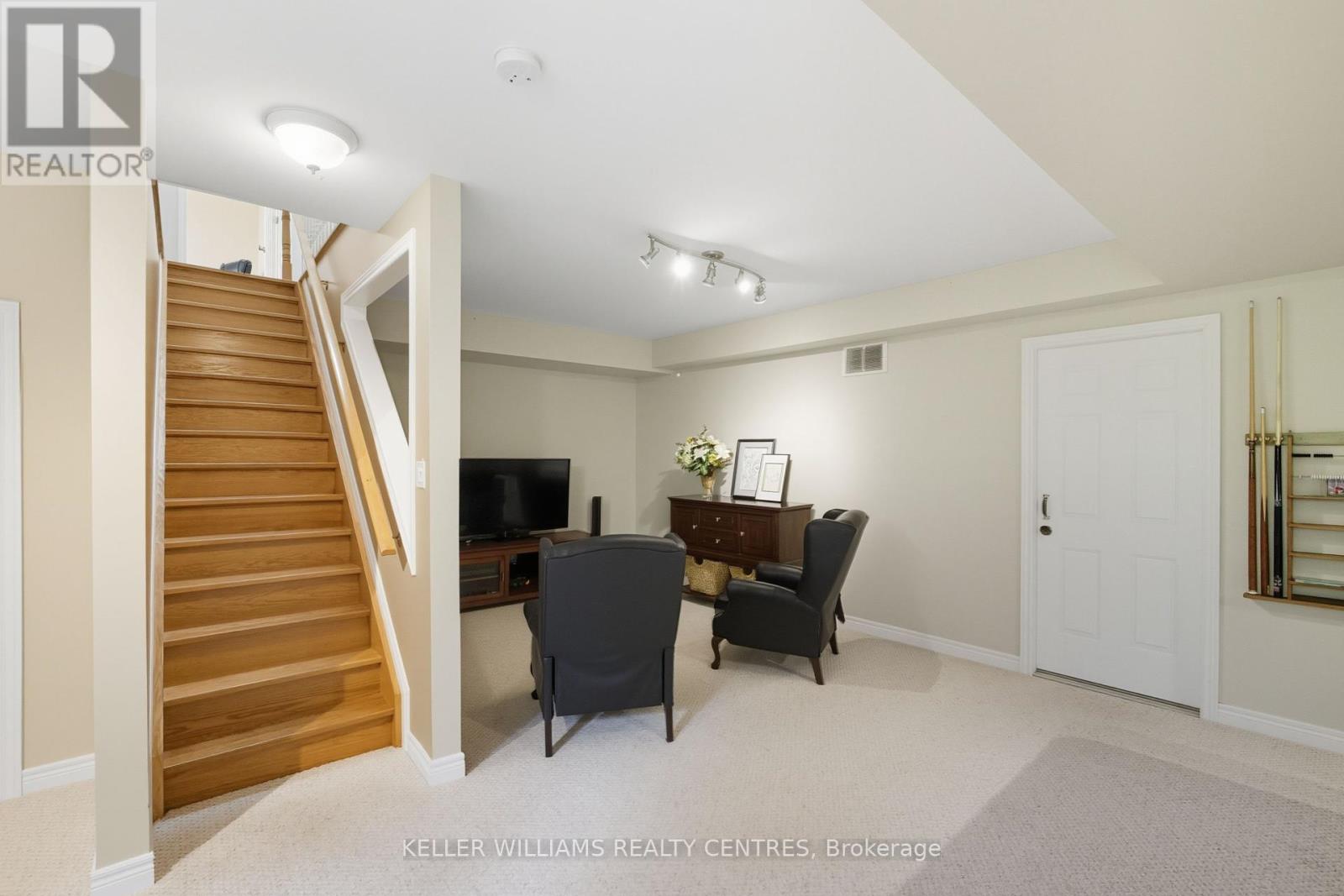 20173 Bathurst Street, East Gwillimbury (Holland Landing), Ontario  L9N 1N3 - Photo 23 - N12454120