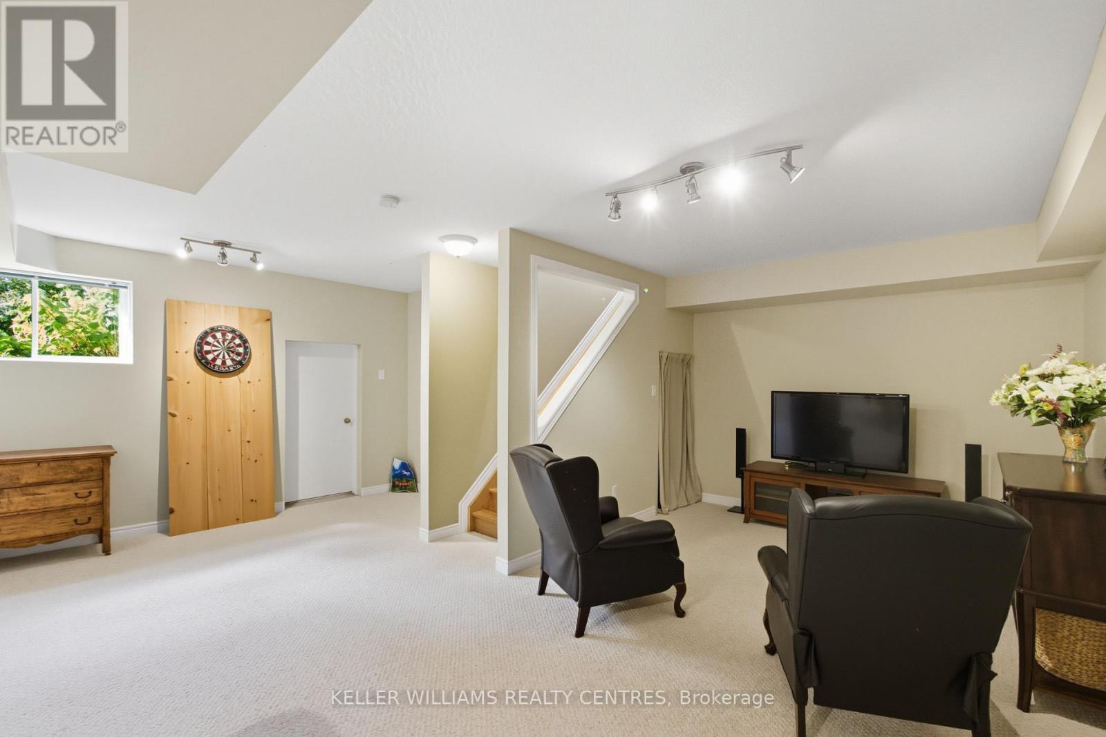 20173 Bathurst Street, East Gwillimbury (Holland Landing), Ontario  L9N 1N3 - Photo 24 - N12454120