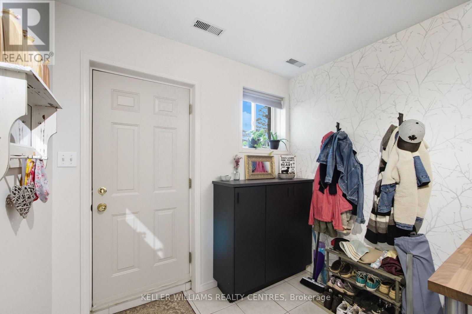 20173 Bathurst Street, East Gwillimbury (Holland Landing), Ontario  L9N 1N3 - Photo 28 - N12454120