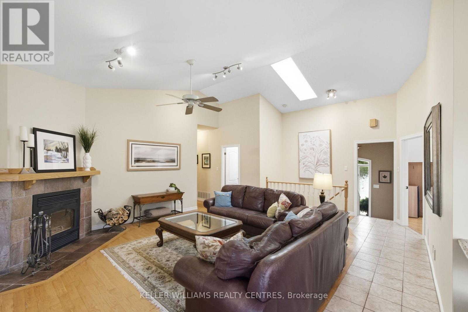 20173 Bathurst Street, East Gwillimbury (Holland Landing), Ontario  L9N 1N3 - Photo 6 - N12454120