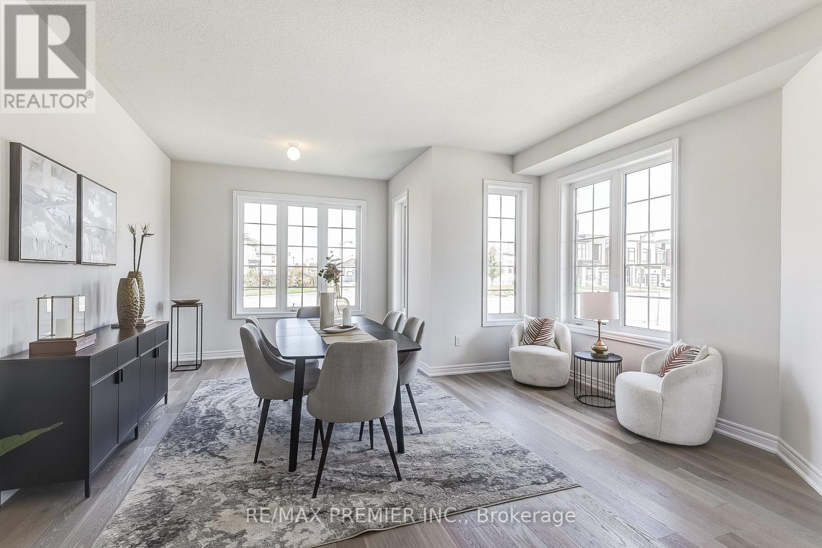 204 Sunnyridge Avenue, Whitchurch-Stouffville (Stouffville), Ontario  L4A 4W3 - Photo 11 - N12454142